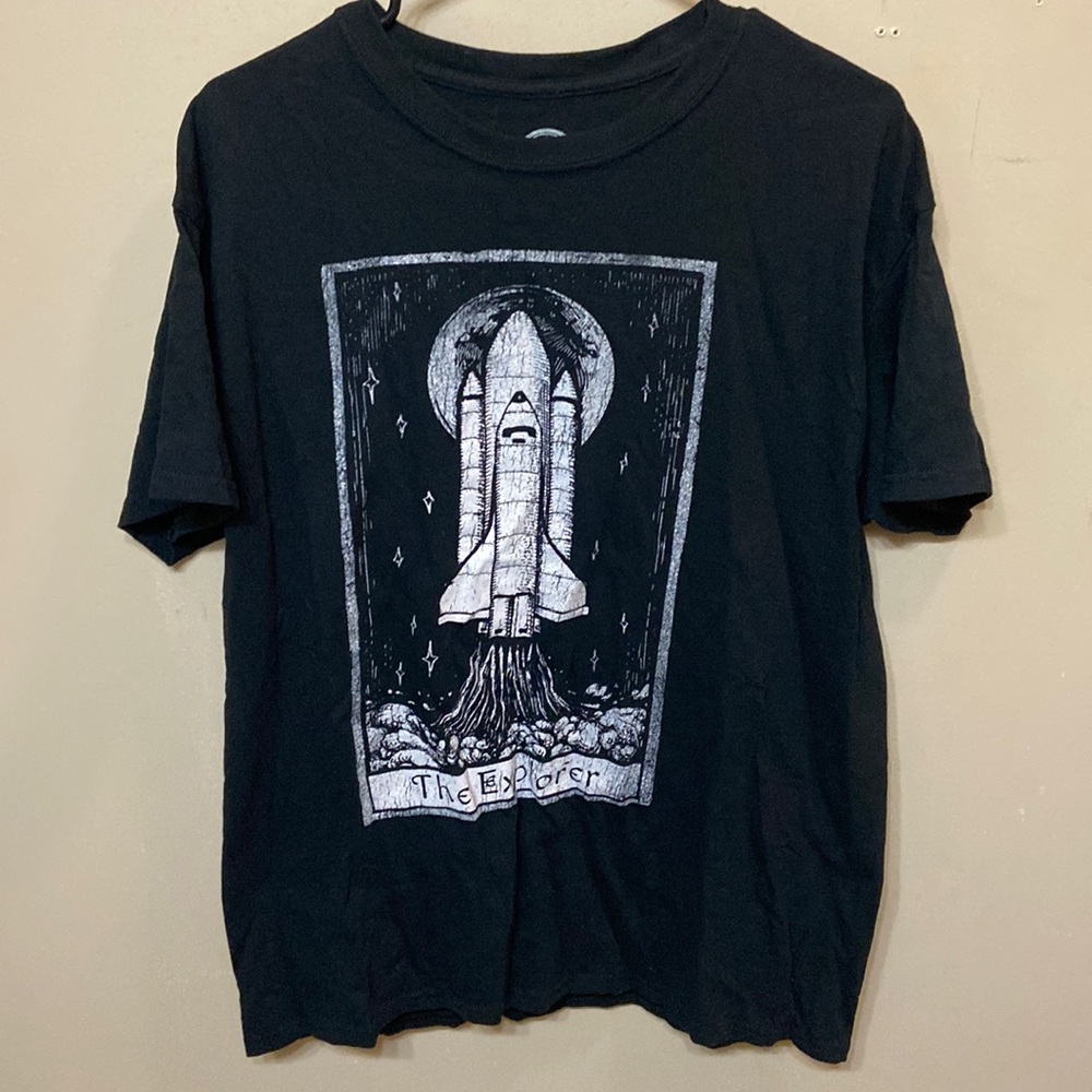 Black spaceship tee